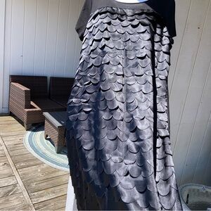 NWT Magaschoni cocktail dress with a thousand satiny scallops. Shiny chic